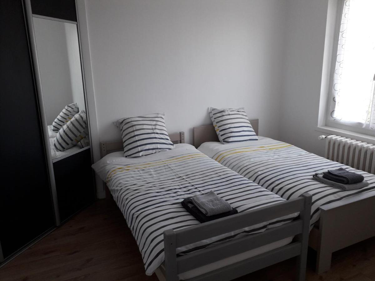 Le Corto Hotel Savigny-Levescault Luaran gambar
